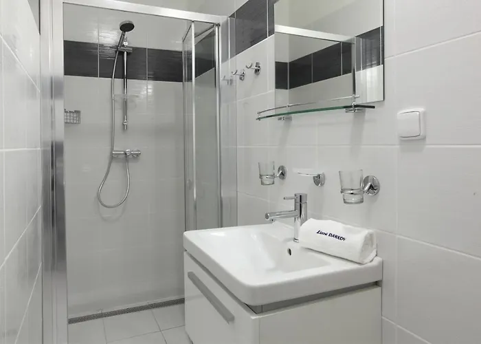 Historicke Lazne Darkov Otel Karviná